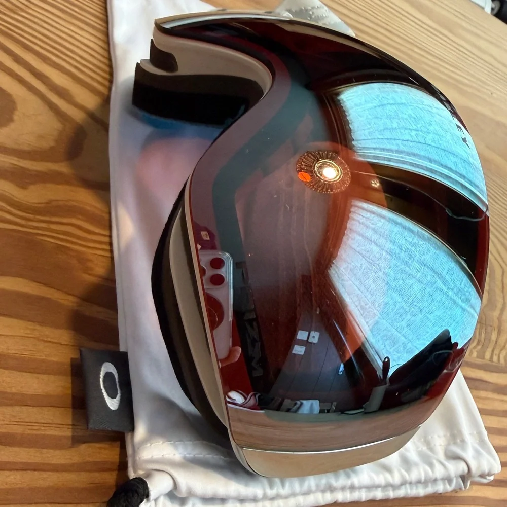 Oakley Flight Deck XM Goggles Lindsay Vonn Glacier Blue/Prizm Sapphire Iridium M